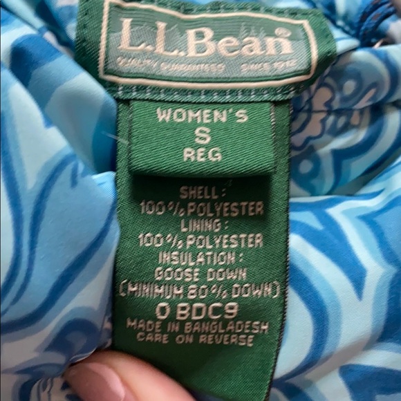 Woman's small reversible L.L Bean Vest - Picture 7 of 7